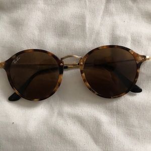 Ray Ban Oval Round Sunglasses